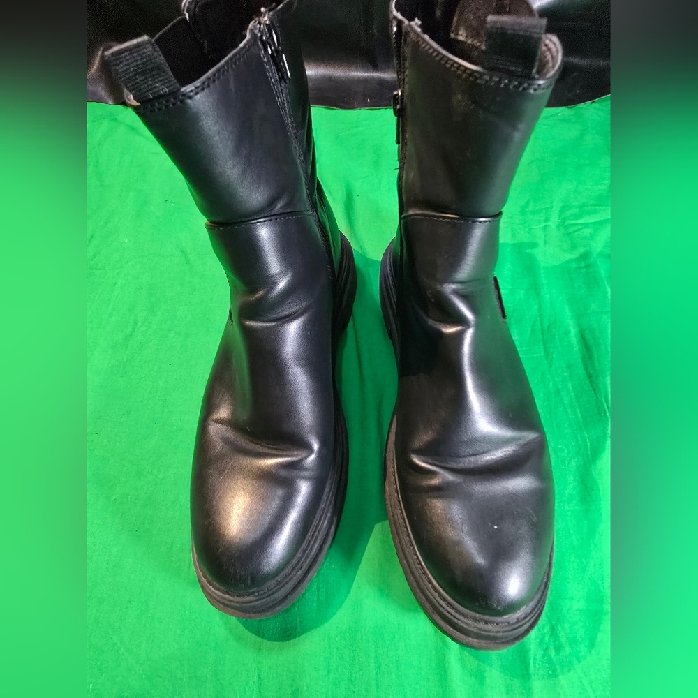 Women Vegan Black Boots Size 11